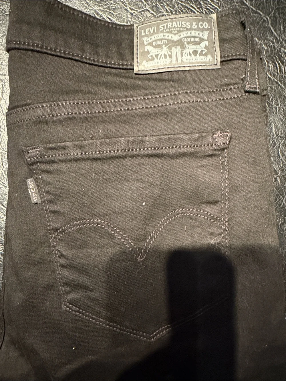 Levi Black Skinny Jeans - Slim Fit